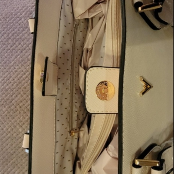 Vanessa Williams handbag collection.. brand new with tags - Picture 6 of 16